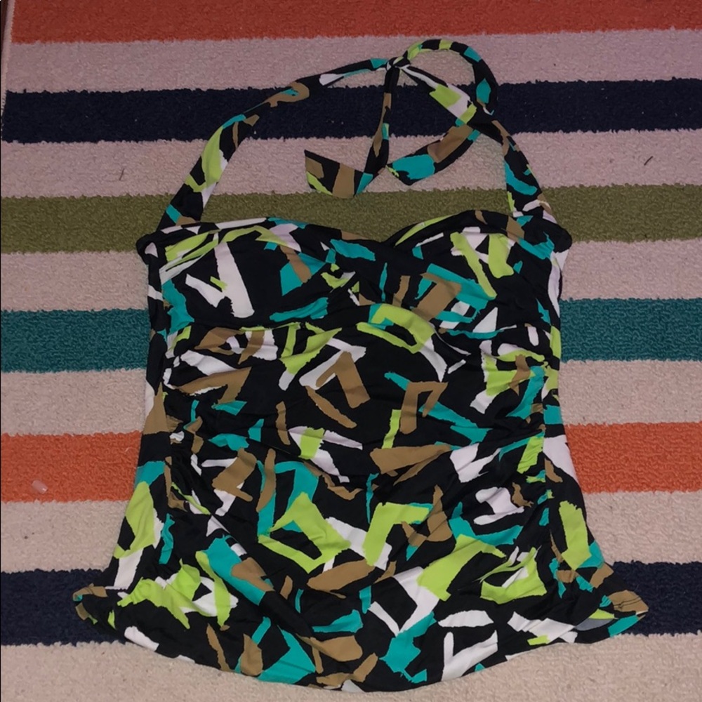 Women’s bathing suit top